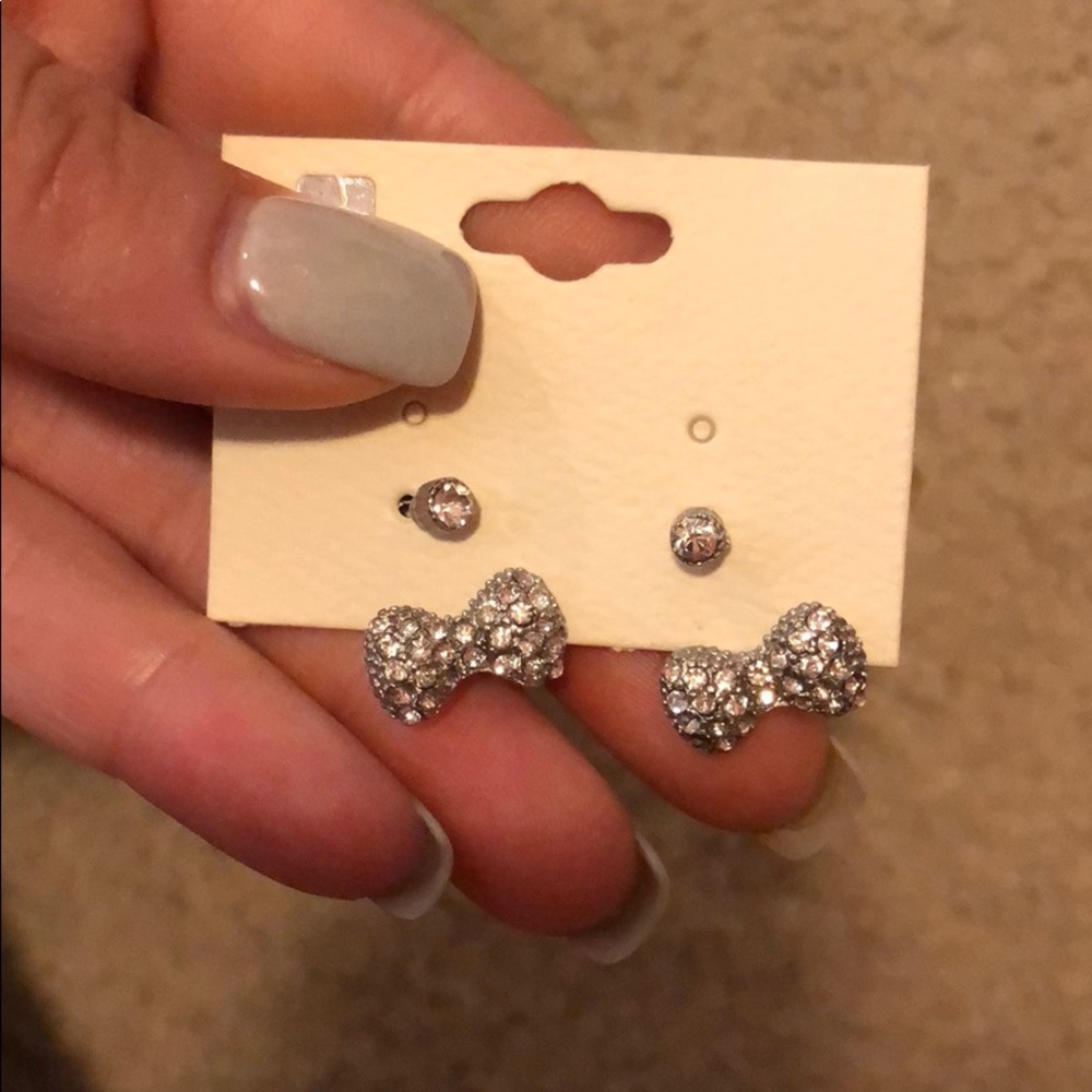 Bow tie earrings